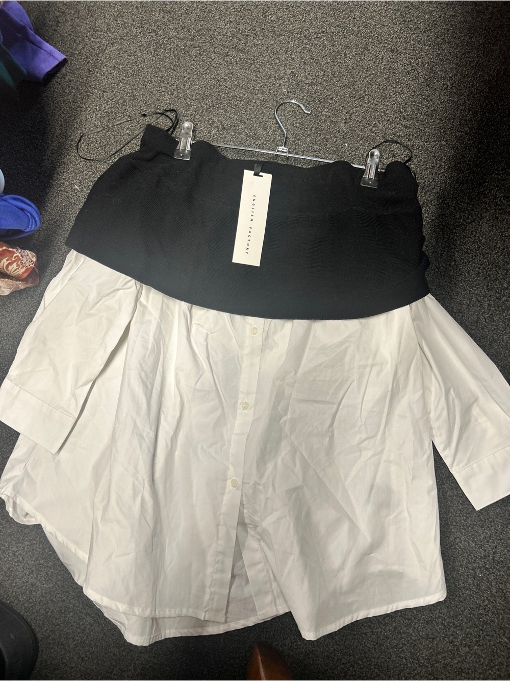 Women medium off shoulder gorgeous and beautiful top 070826 BKR